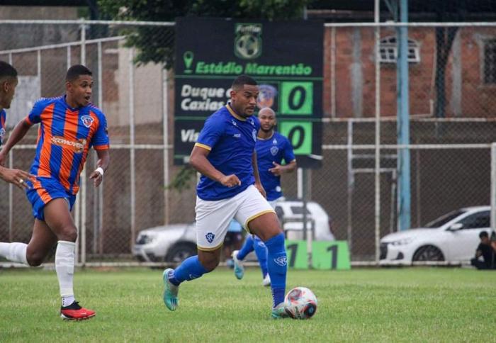 Duque de Caxias Conquista o Título da Série B1 em Jogo Eletrizante Contra o Serrano