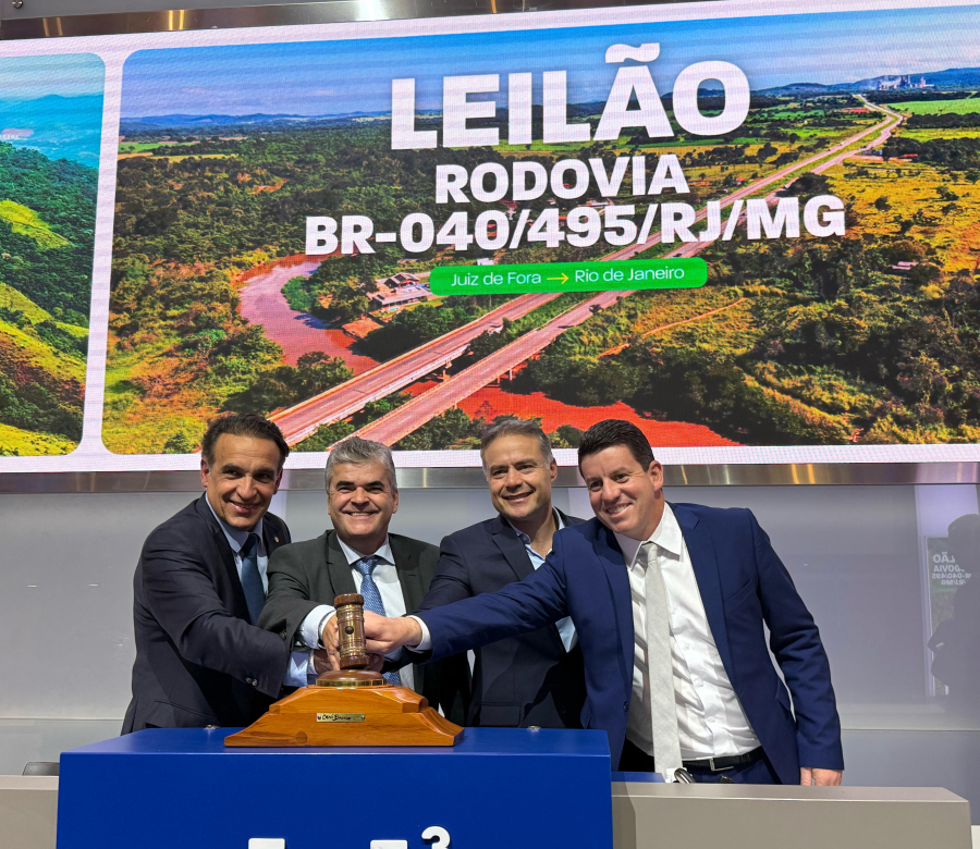 Prefeito Hingo Hammes acompanha leilão da BR-040 e reforça importância da nova subida da Serra para Petrópolis