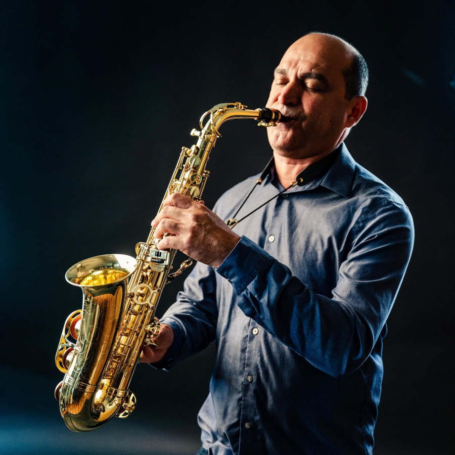 ﻿Saxofonista Brasileiro Encanta os Estados Unidos e Inspira o Mundo
