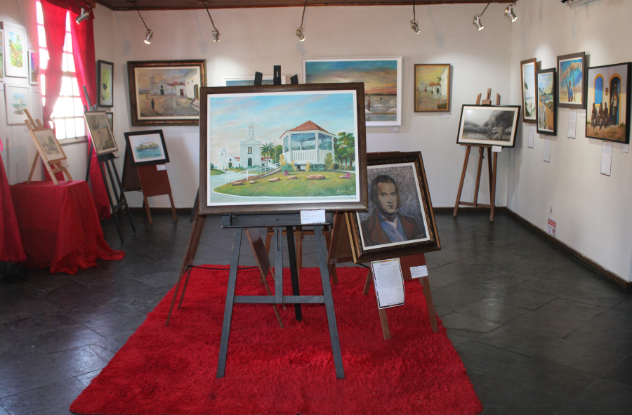 Exposição “Olhar Sobre Nós” é aberta ao público na Casa da Cultura Gabriel Joaquim dos Santos