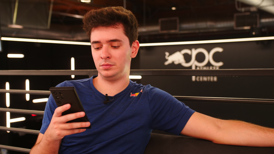 João ‘Flakes Power’, uma das vozes mais conhecidas dos eSports, lança nova skill em assistente virtual