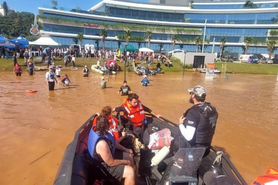 Sobe para 100 o número de mortes em decorrência da enchente no Rio Grande do Sul