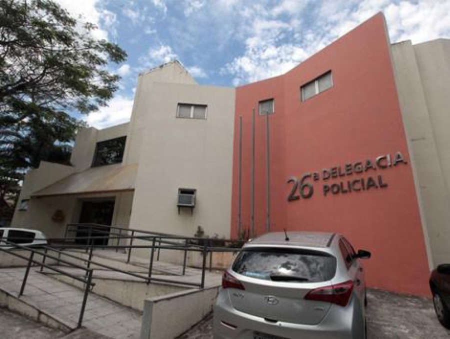 Polícia Civil prende homem por estelionato e uso de documento falso na Barra da Tijuca