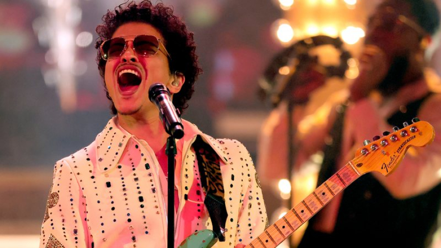 Bruno Mars anuncia novas datas para turnê no Brasil após ingressos esgotarem rapidamente