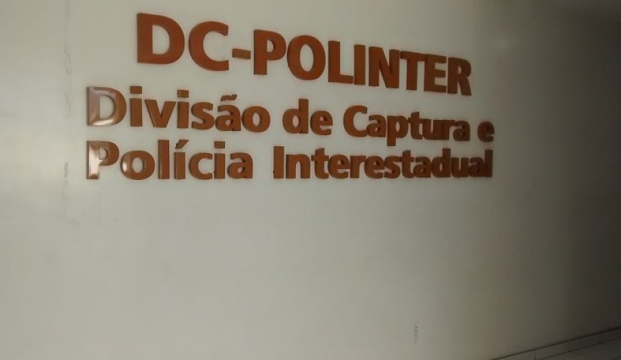 Polícia Civil interdita fábrica clandestina e prende sete pessoas em Duque de Caxias