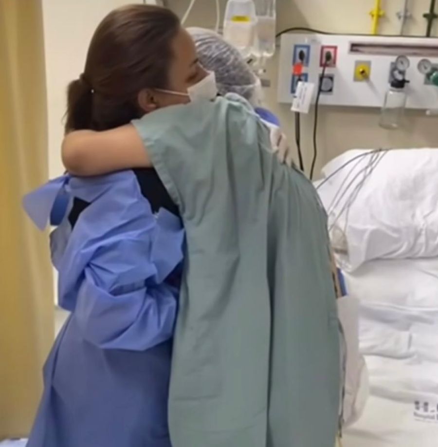 Adolescente baleada na Maré é transferida para hospital de Belo Horizonte